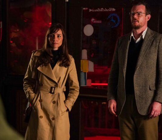 OFFSEASON starring Jocelin Donahue and Joe Swanberg