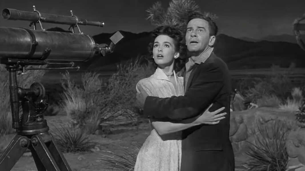 It Came From Outer Space (1953) - Crash landing