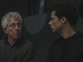 Jacob Anderson as Louis De Point Du Lac and Eric Bogosian as Daniel Molloy - Interview with the Vampire _ Season 2 Episode 5 - Image Courtesy of AMC Network Entertainment LLC