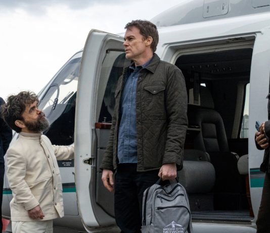 Dexter travels by private jet with the serial killer club