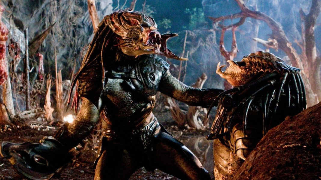 Two Yautjas fighting in Predators (2010)