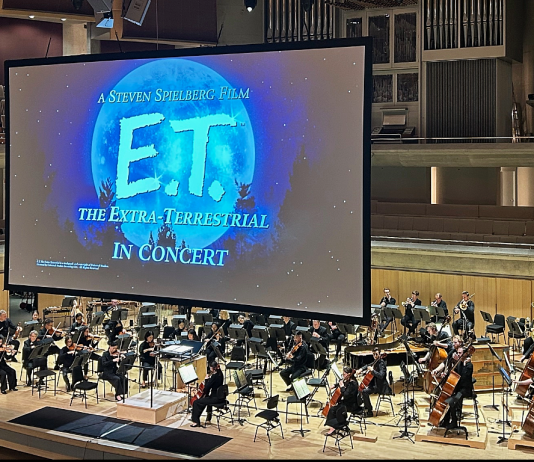 E.T. the Extra-Terrestrial - Movie in Concert in Toronto Review