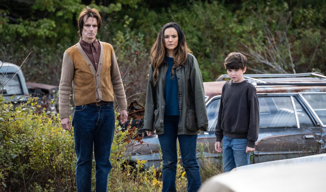 Scott McCord as Victor, Catalina Sandino Moreno as Tabitha Matthews, Simon Webster as Ethan Matthews in From Season 4 Scott McCord as Victor, Catalina Sandino Moreno as Tabitha Matthews, Simon Webster as Ethan Matthews in From Season 4