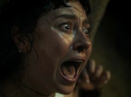Sara screams in pain in Son of Sara Volume 1