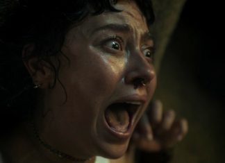 Sara screams in pain in Son of Sara Volume 1