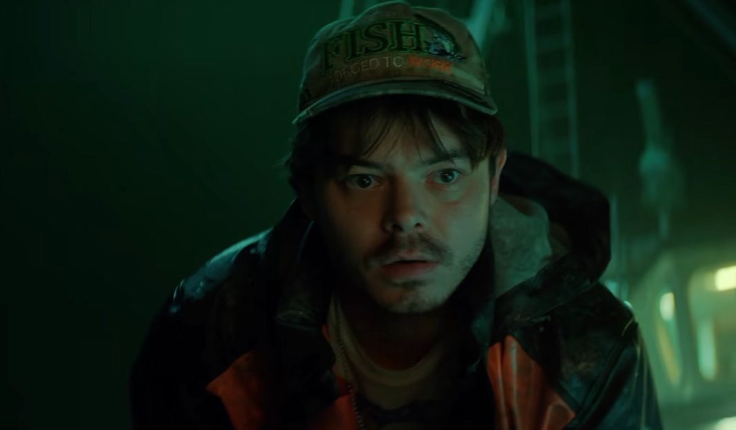 Charlie Heaton as Wade in Netflix's Below