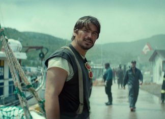 Josh Hartnett as Calvin Penny in Netflix's Below