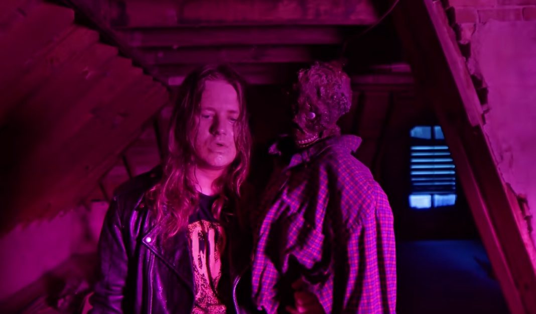 MY ONLY FRIEND’S A CORPSE MY ONLY FRIEND’S A CORPSE